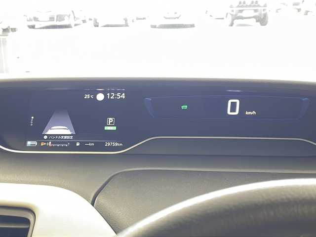 日産 セレナ e－パワー ハイウェイスター V 岐阜県 2021(令3)年 3万km ブリリアントホワイトパール 純正9型ナビ　/フルセグTV　/アラウンドビューモニター　/プロパイロット　/デジタルインナーミラー　/純正前後ドライブレコーダー　/両側パワースライドドア　/電動パーキングブレーキホールド　/革巻きステアリング/純正ドアバイザー/純正アルミホイール/LEDヘッドライト/USB入力端子/スペアキー/純正ビルトインETC