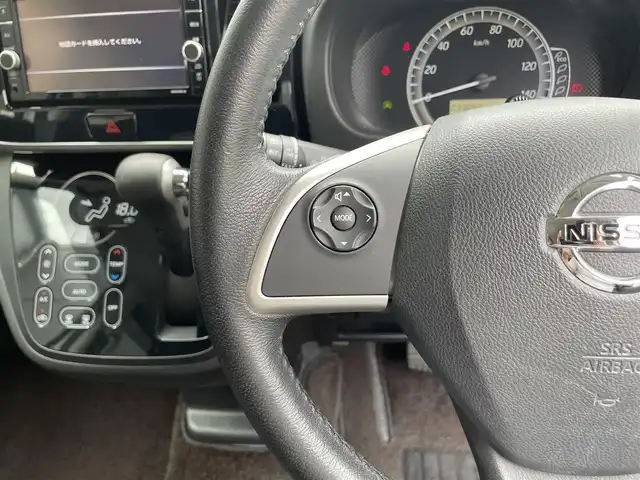 日産 デイズ ルークス X Vセレクション 福島県 2019(令1)年 3.3万km ホワイトパール 純正ナビ/CD/DVD/Bluetooth/フルセグTV/アラウンドビューカメラ/両側電動スライドドア/コーナーセンサー/エマージェンシーブレーキ/オートライト/純正アルミホイール/プッシュスタート/スマートキー
