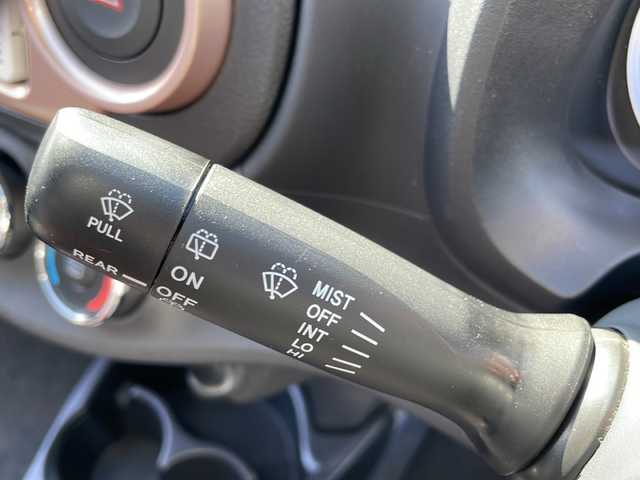 トヨタ ヴィッツ F シエル 岩手県 2013(平25)年 10.6万km ダークブルーマイカ サマータイヤ積込/プッシュスタート/スマートキー/社外ナビ（AM/FM/CD/Bluetooth）/ワンセグTV/純正フロアマット