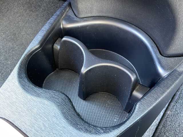 トヨタ ヴィッツ F シエル 岩手県 2013(平25)年 10.6万km ダークブルーマイカ サマータイヤ積込/プッシュスタート/スマートキー/社外ナビ（AM/FM/CD/Bluetooth）/ワンセグTV/純正フロアマット