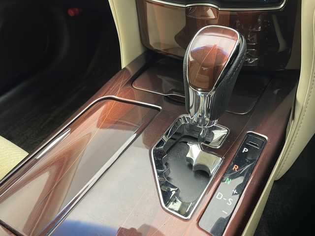 トヨタ クラウン ハイブリッド ロイヤルサルーン 宮崎県 2013(平25)年 8.1万km プレシャスシルバー 純正HDDナビ/　CD DVD BTオーディオ　フルセグTV/バックカメラ/クルーズコントロール/前席パワーシート/前席シートヒーター/ハンドルヒーター/オートLEDヘッドライト/純正フロアマット/スマートキー/オート格納ミラー/ビルトインETC