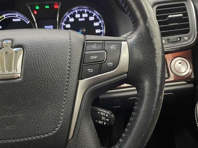 トヨタ クラウン ハイブリッド ロイヤルサルーン 宮崎県 2013(平25)年 8.1万km プレシャスシルバー 純正HDDナビ/　CD DVD BTオーディオ　フルセグTV/バックカメラ/クルーズコントロール/前席パワーシート/前席シートヒーター/ハンドルヒーター/オートLEDヘッドライト/純正フロアマット/スマートキー/オート格納ミラー/ビルトインETC