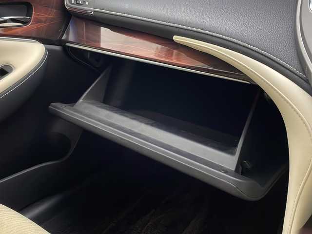 トヨタ クラウン ハイブリッド ロイヤルサルーン 宮崎県 2013(平25)年 8.1万km プレシャスシルバー 純正HDDナビ/　CD DVD BTオーディオ　フルセグTV/バックカメラ/クルーズコントロール/前席パワーシート/前席シートヒーター/ハンドルヒーター/オートLEDヘッドライト/純正フロアマット/スマートキー/オート格納ミラー/ビルトインETC