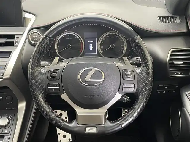 レクサス ＮＸ 200t Fスポーツ 兵庫県 2017(平29)年 5.9万km グラファイトブラックガラスフレーク 純正SDナビ(CD/DVD/USB/Bluetooth/フルセグ)/バック・サイドカメラ/ガラスルーフ/パワーバックドア/レザーシート/シートヒーター/エアシート/パワーシート/ステアリングヒーター/追従型クルーズコントロール/パドルシフト/3眼LEDヘッドライト/LEDフォグライト/オートライト/前後コーナーセンサー/純正18インチアルミホイール/純正フロアマット/ダウンサス/前後ドライブレコーダー/スペアキー/カードキー/電子パーキングブレーキ/ブレーキホールド