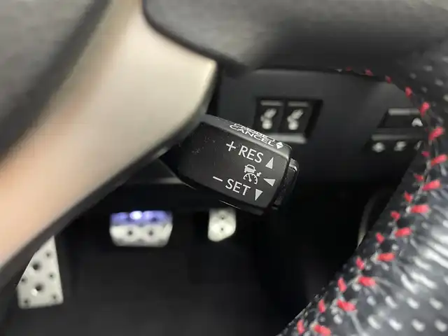 レクサス ＮＸ 200t Fスポーツ 兵庫県 2017(平29)年 5.9万km グラファイトブラックガラスフレーク 純正SDナビ(CD/DVD/USB/Bluetooth/フルセグ)/バック・サイドカメラ/ガラスルーフ/パワーバックドア/レザーシート/シートヒーター/エアシート/パワーシート/ステアリングヒーター/追従型クルーズコントロール/パドルシフト/3眼LEDヘッドライト/LEDフォグライト/オートライト/前後コーナーセンサー/純正18インチアルミホイール/純正フロアマット/ダウンサス/前後ドライブレコーダー/スペアキー/カードキー/電子パーキングブレーキ/ブレーキホールド