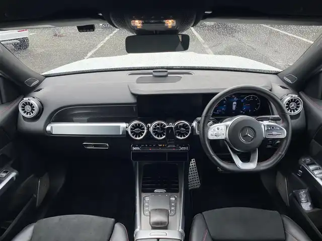メルセデス・ベンツ Ｍ・ベンツ ＧＬＢ２００ｄ 4マチック AMGライン 福岡県 2021(令3)年 2.2万km ポーラホワイト セーフティパッケージ/・アダプティブクルーズコントロール/・マルチLEDヘッドライト/・アクティブステアリングアシスト/純正ナビ/BT/USB/carplay/フルセグ/全方位カメラ/ハーフレザーシート/シートヒーター/ドライブレコーダー/・ETC/19インチAMG５ツインスポークAW/AMGスタイリングパッケージ/AMGリアディフューザー