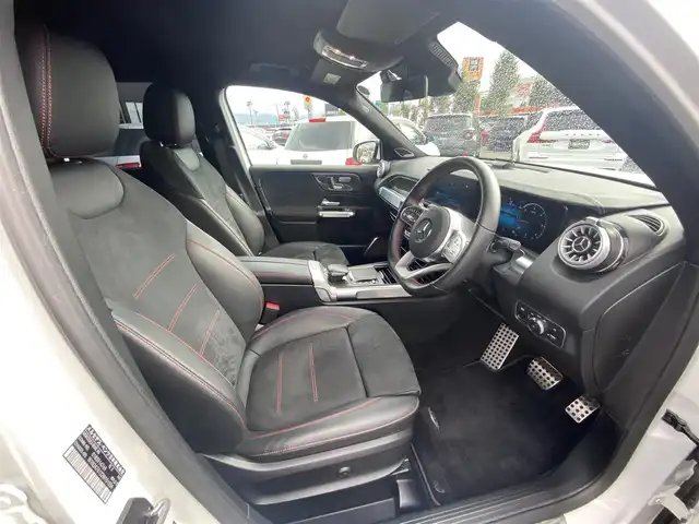 メルセデス・ベンツ Ｍ・ベンツ ＧＬＢ２００ｄ 4マチック AMGライン 福岡県 2021(令3)年 2.2万km ポーラホワイト セーフティパッケージ/・アダプティブクルーズコントロール/・マルチLEDヘッドライト/・アクティブステアリングアシスト/純正ナビ/BT/USB/carplay/フルセグ/全方位カメラ/ハーフレザーシート/シートヒーター/ドライブレコーダー/・ETC/19インチAMG５ツインスポークAW/AMGスタイリングパッケージ/AMGリアディフューザー