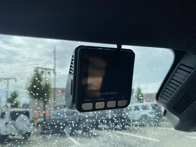 メルセデス・ベンツ Ｍ・ベンツ ＧＬＢ２００ｄ 4マチック AMGライン 福岡県 2021(令3)年 2.2万km ポーラホワイト セーフティパッケージ/・アダプティブクルーズコントロール/・マルチLEDヘッドライト/・アクティブステアリングアシスト/純正ナビ/BT/USB/carplay/フルセグ/全方位カメラ/ハーフレザーシート/シートヒーター/ドライブレコーダー/・ETC/19インチAMG５ツインスポークAW/AMGスタイリングパッケージ/AMGリアディフューザー