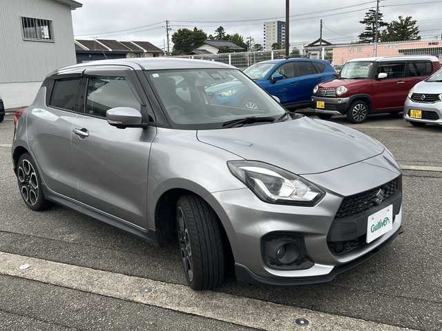 スズキ スイフト スポーツ セーフティPKG 富山県 2018(平30)年 5.9万km プレミアムシルバーメタリック 全周囲カメラ/スマートキー×２/社外8インチメモリナビ(CN-RZ83)/DVD/BT/フルセグTV/MSV/TVキャンセラー/ETC/純正ドラレコ/プッシュスタート/衝突安全ブレーキ/レーンキープ/レーダークルコン/オートライト/ステアリングスイッチ/フォグランプ/ドアバイザー/純正フロアマット/皮巻きステアリング/横滑り防止装置/オートリトラミラー/保証書・取説・ナビ取説/点検記録簿(R7/3)