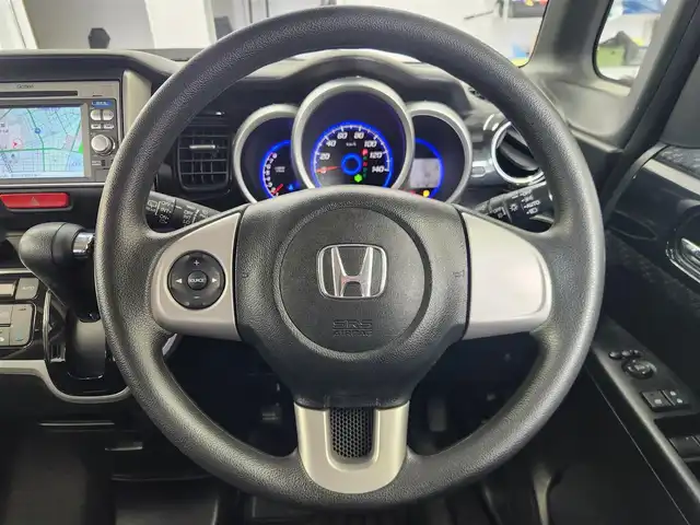 ホンダ Ｎ ＢＯＸ カスタム G Lパッケージ 愛知県 2012(平24)年 2.8万km クリスタルブラックパール 純正7インチナビ/バックカメラ/ワンセグTV/横滑り防止装置/盗難防止装置/オートライト/フォグランプ/片側パワースライドドア/前後ドライブレコーダー/ETC/純正AW/純正フロアマット/プッシュスタート/スマートキー