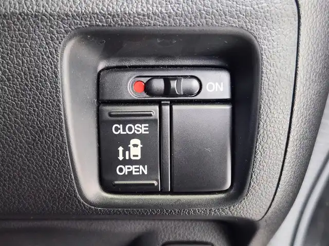 ホンダ Ｎ ＢＯＸ カスタム G Lパッケージ 愛知県 2012(平24)年 2.8万km クリスタルブラックパール 純正7インチナビ/バックカメラ/ワンセグTV/横滑り防止装置/盗難防止装置/オートライト/フォグランプ/片側パワースライドドア/前後ドライブレコーダー/ETC/純正AW/純正フロアマット/プッシュスタート/スマートキー