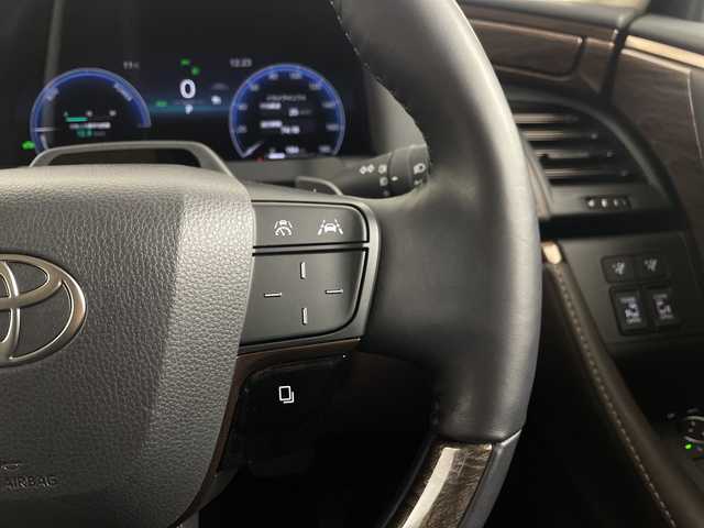 トヨタ アルファードハイブリット エグゼクティブ ラウンジ 埼玉県 2025(令7)年 1万km ブラック 純正14インチディスプレイオーディオ/　(Bluetooth/Miracast/USB/FM/AM)/フルセグテレビ/純正フリップダウンモニター/全方位カメラ/ビルトインETC/ドライブレコーダー/両側パワースライドドア/デジタルインナーミラー/パワーバックドア/ガラスルーフ/JBLサウンドシステム/ブラインドスポットモニター/レーダークルーズコントロール/衝突被害軽減ブレーキ/車線逸脱警報/クリアランスソナー/レザーシート/シートヒーター/パワーシート/エアーシート/シートメモリー/ステアリングヒーター/パーキングアシスト/パドルシフト/ワイヤレス充電/オートハイビーム/オートLEDライト/電子パーキングシステム/ブレーキホールド/純正フロアマット/純正19インチアルミホイール