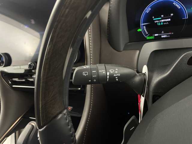 トヨタ アルファードハイブリット エグゼクティブ ラウンジ 埼玉県 2025(令7)年 1万km ブラック 純正14インチディスプレイオーディオ/　(Bluetooth/Miracast/USB/FM/AM)/フルセグテレビ/純正フリップダウンモニター/全方位カメラ/ビルトインETC/ドライブレコーダー/両側パワースライドドア/デジタルインナーミラー/パワーバックドア/ガラスルーフ/JBLサウンドシステム/ブラインドスポットモニター/レーダークルーズコントロール/衝突被害軽減ブレーキ/車線逸脱警報/クリアランスソナー/レザーシート/シートヒーター/パワーシート/エアーシート/シートメモリー/ステアリングヒーター/パーキングアシスト/パドルシフト/ワイヤレス充電/オートハイビーム/オートLEDライト/電子パーキングシステム/ブレーキホールド/純正フロアマット/純正19インチアルミホイール