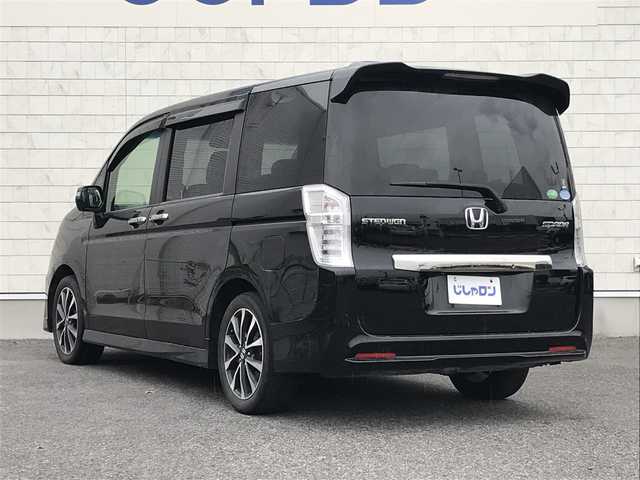 ホンダ ステップワゴン スパーダ Z クールスピリット 千葉県 2015(平27)年 8.8万km プレミアムスパークルブラックパール (株)IDOMが運営する【じしゃロン柏店】の自社ローン対象車両になります。こちらは現金ご利用時の価格です。/自社ローンご希望の方は別途その旨お申付け下さい。//ワンオーナー/禁煙車/純正フルセグナビ/（CD/DVD/AM/FMラジオ）/(Bluetooth)/スマートキー/プッシュスタート/バックカメラ/ＥＴＣ/両側パワースライドドア/クルーズコントロール/アイドリングストップ/パドルシフト/ステアリングリモコン/電動格納ドアミラー/パワーウインドウ/オートライト/防眩ミラー