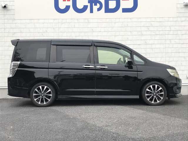 ホンダ ステップワゴン スパーダ Z クールスピリット 千葉県 2015(平27)年 8.8万km プレミアムスパークルブラックパール (株)IDOMが運営する【じしゃロン柏店】の自社ローン対象車両になります。こちらは現金ご利用時の価格です。/自社ローンご希望の方は別途その旨お申付け下さい。//ワンオーナー/禁煙車/純正フルセグナビ/（CD/DVD/AM/FMラジオ）/(Bluetooth)/スマートキー/プッシュスタート/バックカメラ/ＥＴＣ/両側パワースライドドア/クルーズコントロール/アイドリングストップ/パドルシフト/ステアリングリモコン/電動格納ドアミラー/パワーウインドウ/オートライト/防眩ミラー