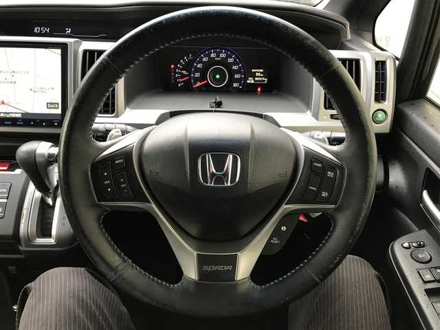ホンダ ステップワゴン スパーダ Z クールスピリット 千葉県 2015(平27)年 8.8万km プレミアムスパークルブラックパール (株)IDOMが運営する【じしゃロン柏店】の自社ローン対象車両になります。こちらは現金ご利用時の価格です。/自社ローンご希望の方は別途その旨お申付け下さい。//ワンオーナー/禁煙車/純正フルセグナビ/（CD/DVD/AM/FMラジオ）/(Bluetooth)/スマートキー/プッシュスタート/バックカメラ/ＥＴＣ/両側パワースライドドア/クルーズコントロール/アイドリングストップ/パドルシフト/ステアリングリモコン/電動格納ドアミラー/パワーウインドウ/オートライト/防眩ミラー