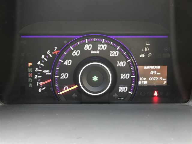 ホンダ ステップワゴン スパーダ Z クールスピリット 千葉県 2015(平27)年 8.8万km プレミアムスパークルブラックパール (株)IDOMが運営する【じしゃロン柏店】の自社ローン対象車両になります。こちらは現金ご利用時の価格です。/自社ローンご希望の方は別途その旨お申付け下さい。//ワンオーナー/禁煙車/純正フルセグナビ/（CD/DVD/AM/FMラジオ）/(Bluetooth)/スマートキー/プッシュスタート/バックカメラ/ＥＴＣ/両側パワースライドドア/クルーズコントロール/アイドリングストップ/パドルシフト/ステアリングリモコン/電動格納ドアミラー/パワーウインドウ/オートライト/防眩ミラー