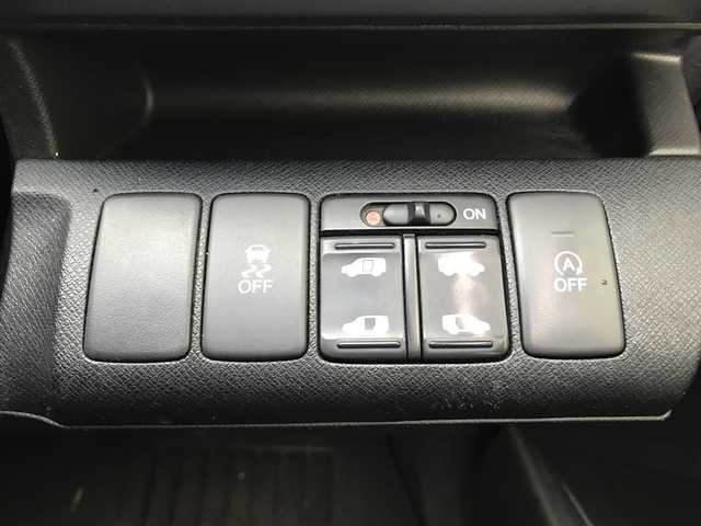 ホンダ ステップワゴン スパーダ Z クールスピリット 千葉県 2015(平27)年 8.8万km プレミアムスパークルブラックパール (株)IDOMが運営する【じしゃロン柏店】の自社ローン対象車両になります。こちらは現金ご利用時の価格です。/自社ローンご希望の方は別途その旨お申付け下さい。//ワンオーナー/禁煙車/純正フルセグナビ/（CD/DVD/AM/FMラジオ）/(Bluetooth)/スマートキー/プッシュスタート/バックカメラ/ＥＴＣ/両側パワースライドドア/クルーズコントロール/アイドリングストップ/パドルシフト/ステアリングリモコン/電動格納ドアミラー/パワーウインドウ/オートライト/防眩ミラー