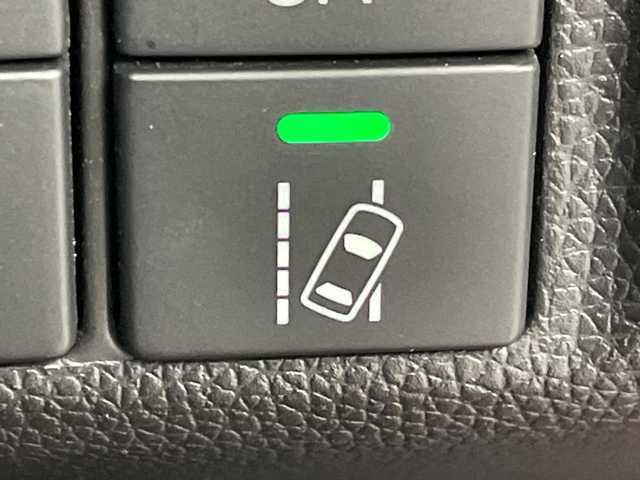 ホンダ フィット ハイブリット S ホンダセンシング 群馬県 2017(平29)年 4万km ワイン 禁煙車　バックカメラ　クルーズコントロール　パワーステアリング　純正メモリナビ　スマートキー　プッシュスタート　ＬＥＤライト　レーンキープアシスト　横滑り防止装置　盗難防止装置　アイドリングストップ