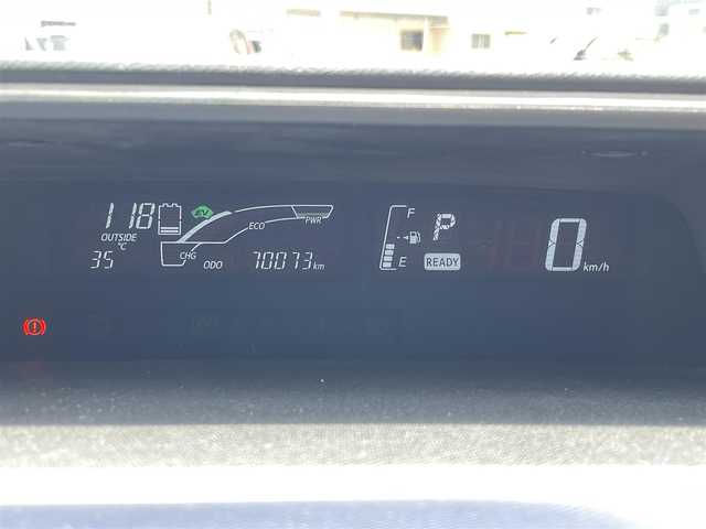 トヨタ アクア S 福岡県 2015(平27)年 7万km シルバーM LAPORTAホイール/アクティブノイズキャンセリング/盗難防止/Bカメ/社外ナビ/フルセグTV/Bluetooth/CD/USB/ipod/AUX/SD/ビルトインETC