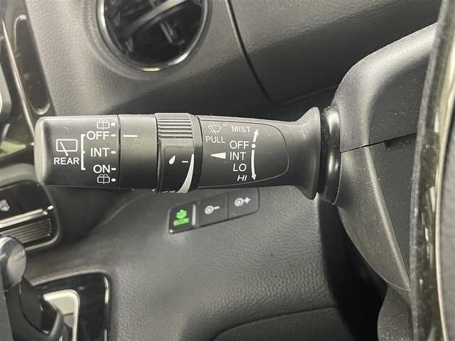 ホンダ Ｎ ＢＯＸ カスタム G L ホンダセンシング 埼玉県 2018(平30)年 4.8万km プラチナホワイトパール 純正７インチナビ　ホンダセンシング　バックカメラ　片側パワースライドドア　ビルトインＥＴＣ　アダクティブクルーズコントロール　前後ドラレコ　ＬＥＤライト　純正アルミ　スマートキー　オートライト　フルセグ