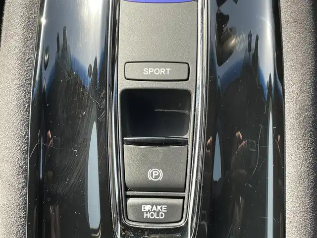 ホンダ ヴェゼル ハイブリッド RS ホンダセンシング 千葉県 2016(平28)年 3.6万km クリスタルブラックパール ホンダセンシング/・衝突軽減ブレーキ/・レーンキープアシスト/・標識認識機能/・アダプティブクルーズコントロール/純正SDナビ【VXM-174VFi】/・CD/DVD/Bluetooth/フルセグ/バックカメラ/スマートキー/ハーフレザーシート/シートヒーター/パドルシフト/純正LEDヘッドライト/フォグランプ/社外ドライブレコーダー/ビルトインETC/ドアバイザー/サイド＆カーテンエアバッグ