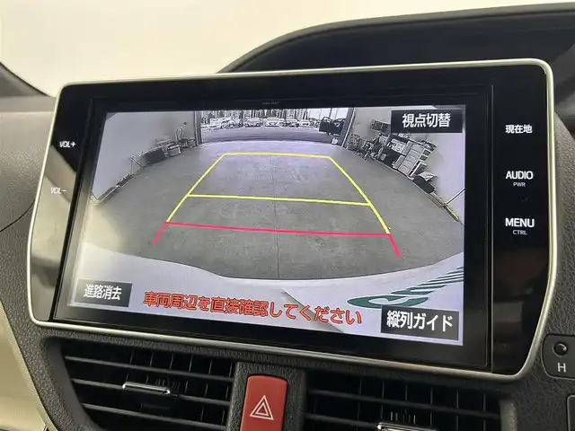 トヨタ ノア Si ダブルバイビー 千葉県 2018(平30)年 5.8万km ラグジュアリーホワイトパールクリスタルシャインガラスフレーク トヨタセーフティセンス/・プリクラッシュセーフティ/・レーンディパーチャーアラート/・先行車発進お知らせ/・オートハイビーム/純正10インチSDナビ/CD DVD SD MSV BT フルセグ/バックカメラ/両側パワースライドドア/クルーズコントロール/LEDオートライト/純正16インチアルミホイール/ドアバイザー/革巻きステアリング/プッシュスタート/スマートキー/ビルトインETC