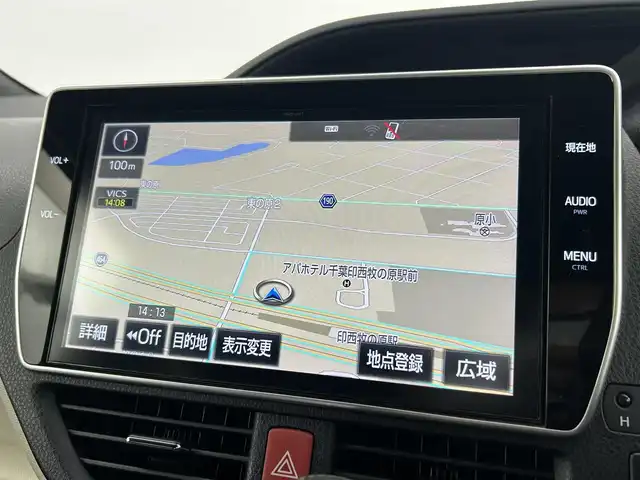 トヨタ ノア Si ダブルバイビー 千葉県 2018(平30)年 5.8万km ラグジュアリーホワイトパールクリスタルシャインガラスフレーク トヨタセーフティセンス/・プリクラッシュセーフティ/・レーンディパーチャーアラート/・先行車発進お知らせ/・オートハイビーム/純正10インチSDナビ/CD DVD SD MSV BT フルセグ/バックカメラ/両側パワースライドドア/クルーズコントロール/LEDオートライト/純正16インチアルミホイール/ドアバイザー/革巻きステアリング/プッシュスタート/スマートキー/ビルトインETC