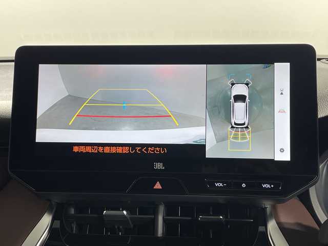トヨタ ハリアー ハイブリッド Z レザーパッケージ 神奈川県 2023(令5)年 0.6万km プラチナホワイトパールマイカ 純正ディスプレイオーディオ/ナビ・TYキット付き/・BT/MiraCast/USB/AM/FM/バック/サイド/フロントカメラ/トヨタセーフティセンス/・プリクラッシュセーフティ/・オートマチックハイビーム/・ロードサインアシスト/・レーダークルーズコントロール/・レーントレーシングアシスト/・パーキングサポートブレーキ/・デジタルインナーミラー/レザーシート/・シートヒーター/・パワーシート(D/N)/・シートヒーター(D/N)/・ベンチレーション(D/N)/メモリシート(D)/JBL/ムーンルーフ/パワーバックドア/ビルトインETC2.0/ミラー型前後ドライブレコーダー/MTモード/電動サイドブレーキ/ブレーキオートホード/タイプCポート(2口)/革巻きステアリング/・ステアリングスイッチ/・Autoライト/・電動アジャスター/・ステアリングヒーター/BSM/SOSボタン/スマートキー/・プッシュスタートボタン/LEDヘッドライト/・フォグランプ/電動格納ミラー/・ウィンカーミラー/純正フロアマット/純正ドアバイザー/純正アルミホイール