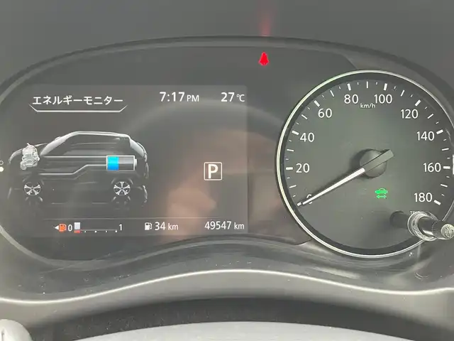 日産 キックス X ツートーンインテリアED 静岡県 2021(令3)年 5万km ブリリアントホワイトパール エンジンスタートボタン/パワーステアリング/パワーウインドウ/スマートキー/スペアキー１本/追従走行ありクルーズコントロール/USB入力端子/ビルトインETC/前方ドライブレコーダー/純正フロアマット/レザーシート/D+N席シートヒーター/ルーフレール/純正アルミホイール/ABS/横滑り防止装置/前後コーナーセンサー/オートライト/LEDヘッドライト/W+サイドエアバック/衝突軽減システム/プロパイロット/インテリジェントルームミラー/ステアリングヒーター