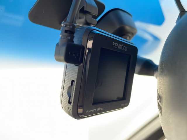 ホンダ ステップワゴン スパーダ Z クールスピリット 新潟県 2015(平27)年 4.9万km プレミアムスパークルブラックパール 純正ナビ　CD・DVD・Bluetooth/後席モニター/ワンオーナー/両側パワースライドドア/バックカメラ/ハーフレザー/クルーズコントロール