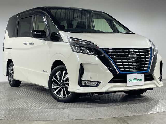 日産 セレナ e－パワー ハイウェイスター V 神奈川県 2022(令4)年 2.8万km ブリリアントホワイトパール 2トーン 360°セーフティシステム/・インテリジェント エマージェンシーブレーキ/・衝突回避ステアリングアシスト/・前方衝突予測警報（/・車線逸脱警報・支援/・後側方車両検知/・踏み間違い加速抑制/・インテリジェント DA/・RCTA：後退車両検知警報/・高機能ライト、自動ヘッドランプ切替、標識検知など/純正10インチナビ/・BT/フルセグTV/SD/DVD/BD/USB/AM/FM/インテリジェントアラウンドビューモニター/インテリジェントルームミラー/ETC/両側電動スライドドア/スマートキー/スペアキー/プッシュスタートボタン/革巻きステアリング/ステアリングスイッチ/電動サイドブレーキ/オートホールド/2列目テーブル/2列目USB/LEDヘッドライト/フォグランプ/コーナーセンサー/シートリフター/電動格納ミラー/ウィンカーミラー/Autoライト/純正フロアマット/純正アルミホイール/純正ドアバイザー