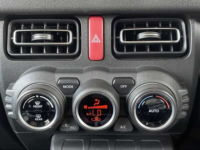 スズキ ジムニー XC 長野県 2022(令4)年 0.5万km ミディアムグレー ４WD/スズキセーフティサポート/純正メモリナビフルセグTV/ドライブレコーダー/ETC/シートヒーター/純正16インチアルミ/社外マフラー/ワンオーナー/保証書・取説/スペアキー