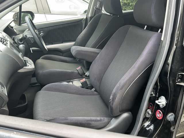 ホンダ ストリーム RSZ 兵庫県 2013(平25)年 2.5万km クリスタルブラックパール ワンオーナー/社外SDナビ/　iPod/AUX/CD/DVD/フルセグTV（走行中視聴可能）/社外ETC/バックカメラ/MTモード付AT/パドルシフト/3列シート/アンチロック・ブレーキ・システム/横滑り防止装置/盗難防止装置/衝突被害軽減システム/パワーウィンドウ/パワーステアリング/オートライト/純正フロアマット/純正アルミホイール/エアバッグ（W）/スペアキー（1本）