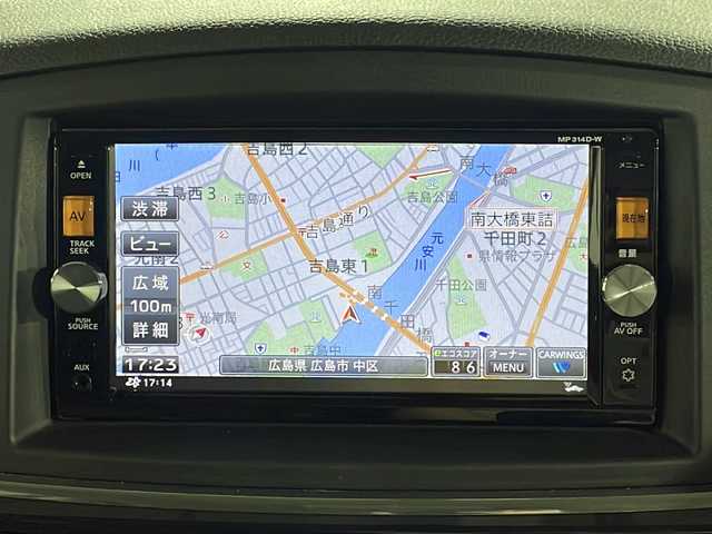 日産 エルグランド 250ハイウェイスターS 広島県 2015(平27)年 4.2万km ブリリアントホワイトパール NISMOエアロ/純正ナビ/純正フリップダウンモニター/両側パワースライドドア/バックカメラ/クルーズコントロール/オットマン/ハーフレザーシート/LEDヘッドランプ/オートライト/ETC/ドライブレコーダー
