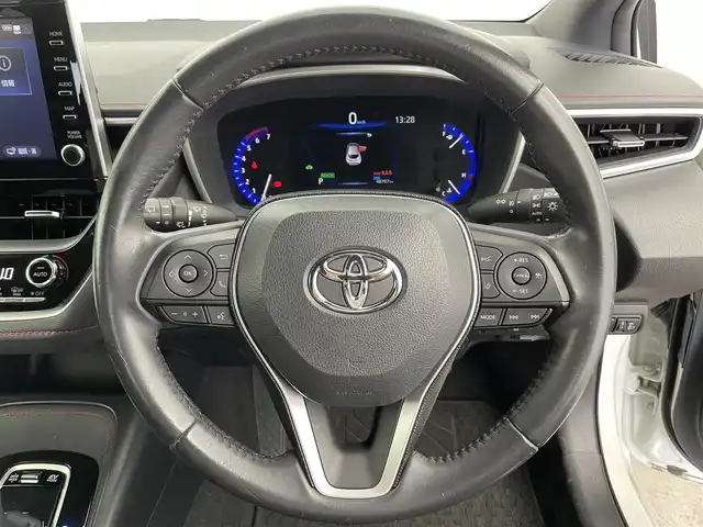 トヨタ カローラ スポーツ ハイブリッドG Z 富山県 2020(令2)年 4.9万km ホワイトパールクリスタルシャイン 純正9型ディスプレイオーディオ/（AM/FM/BT/USB/フルセグ）/バックカメラ/ドライブレコーダー/ETC/衝突被害軽減システム/レーダークルーズコントロール/レーンキープアシスト/コーナーセンサー/横滑り防止装置/アイドリングストップ/オートLEDライト/オートマチックハイビーム/フォグライト/純正フロアマット/社外アルミホイール/革巻きステアリング/ステアリングスイッチ/純正ホイール付夏タイヤ有/スマートキー/スペアキー/純正エンジンスターター有