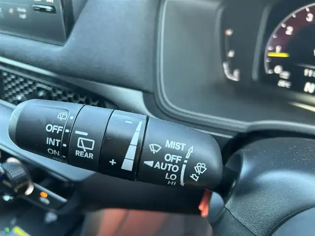 ホンダ シビック タイプR レーシングブラックPKG 岡山県 2025(令7)年 0.1万km クリスタルブラックパール 登録時走行距離971km/ワンオーナー/純正ホンダコネクトナビ/フルセグTV(AM.FM.TV.BT)/バックカメラ/ETC2.0/ブラインドスポットモニター/ドライブレコーダー/デジタルインナーミラー/クリアランスソナー/衝突軽減ブレーキ/レーダークルーズコントロール/レーンキープアシスト/オートライト/19インチ純正AW/純正フロアマット/プッシュスタート/ワイヤレス充電/ＵＳＢ入力端子
