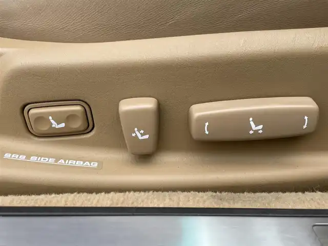 レクサス ＳＣ 430 群馬県 2006(平18)年 8万km ブラック 純正ナビ/　　ワンセグ/CD/MD/    FM/AM/AUX/マークレビンソン/クルーズコントロール/バックカメラ/茶革シート/前席パワーシート/前席シートヒーター/オートHIDライト/フォグランプ/純正18AW/純正フロアマット/ステアリングスイッチ/ETC