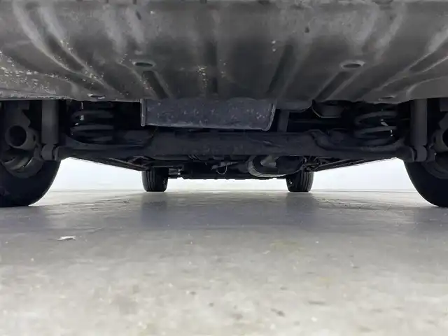 日産 セレナ e－パワー ハイウェイスター V 大分県 2018(平30)年 5.1万km ダイヤモンドブラック 純正9インチナビ/（AM/FM/CD/DVD/Bluetooth/フルセグ)/アラウンドビューモニター/フリップダウンモニター/プロパイロット/衝突被害軽減ブレーキ/レーダークルーズコントロール/レーンキープアシスト/前後コーナーセンサー/オートハイビーム/前方ドライブレコーダー/両側パワースライドドア/レザーシート/前席シートヒーター/ステアリングヒーター/ビルトインETC/ステアリングリモコン/オートライト/LEDヘッドライト/フォグランプ/オートブレーキホールド/純正15インチアルミ/プッシュスタート