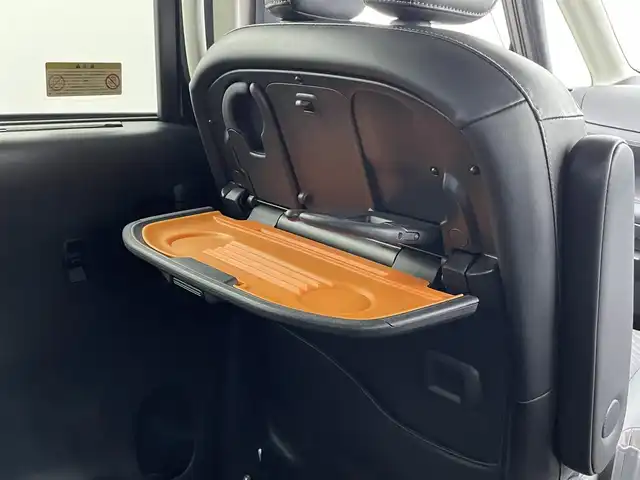 日産 セレナ e－パワー ハイウェイスター V 大分県 2018(平30)年 5.1万km ダイヤモンドブラック 純正9インチナビ/（AM/FM/CD/DVD/Bluetooth/フルセグ)/アラウンドビューモニター/フリップダウンモニター/プロパイロット/衝突被害軽減ブレーキ/レーダークルーズコントロール/レーンキープアシスト/前後コーナーセンサー/オートハイビーム/前方ドライブレコーダー/両側パワースライドドア/レザーシート/前席シートヒーター/ステアリングヒーター/ビルトインETC/ステアリングリモコン/オートライト/LEDヘッドライト/フォグランプ/オートブレーキホールド/純正15インチアルミ/プッシュスタート