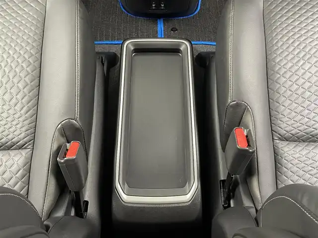 日産 セレナ e－パワー ハイウェイスター V 大分県 2018(平30)年 5.1万km ダイヤモンドブラック 純正9インチナビ/（AM/FM/CD/DVD/Bluetooth/フルセグ)/アラウンドビューモニター/フリップダウンモニター/プロパイロット/衝突被害軽減ブレーキ/レーダークルーズコントロール/レーンキープアシスト/前後コーナーセンサー/オートハイビーム/前方ドライブレコーダー/両側パワースライドドア/レザーシート/前席シートヒーター/ステアリングヒーター/ビルトインETC/ステアリングリモコン/オートライト/LEDヘッドライト/フォグランプ/オートブレーキホールド/純正15インチアルミ/プッシュスタート