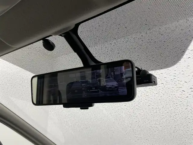 日産 セレナ e－パワー ハイウェイスター V 大分県 2018(平30)年 5.1万km ダイヤモンドブラック 純正9インチナビ/（AM/FM/CD/DVD/Bluetooth/フルセグ)/アラウンドビューモニター/フリップダウンモニター/プロパイロット/衝突被害軽減ブレーキ/レーダークルーズコントロール/レーンキープアシスト/前後コーナーセンサー/オートハイビーム/前方ドライブレコーダー/両側パワースライドドア/レザーシート/前席シートヒーター/ステアリングヒーター/ビルトインETC/ステアリングリモコン/オートライト/LEDヘッドライト/フォグランプ/オートブレーキホールド/純正15インチアルミ/プッシュスタート