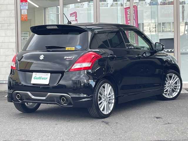 スズキ スイフト スポーツ 青森県 2016(平28)年 5.7万km スーパーブラックパール ワンオーナー/社外ナビ(AVIC-CZ900)/クルーズコントロール/バックカメラ/LEDヘッドライト/ステアリングスイッチ/オートライト/フォグライト/横滑り防止装置/シートカバー/プッシュスタート/新車時保証書/取扱説明書/スペアキー