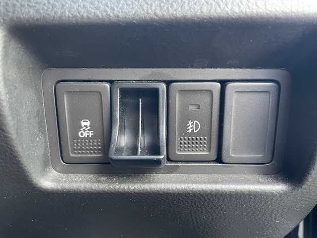 スズキ スイフト スポーツ 青森県 2016(平28)年 5.7万km スーパーブラックパール ワンオーナー/社外ナビ(AVIC-CZ900)/クルーズコントロール/バックカメラ/LEDヘッドライト/ステアリングスイッチ/オートライト/フォグライト/横滑り防止装置/シートカバー/プッシュスタート/新車時保証書/取扱説明書/スペアキー