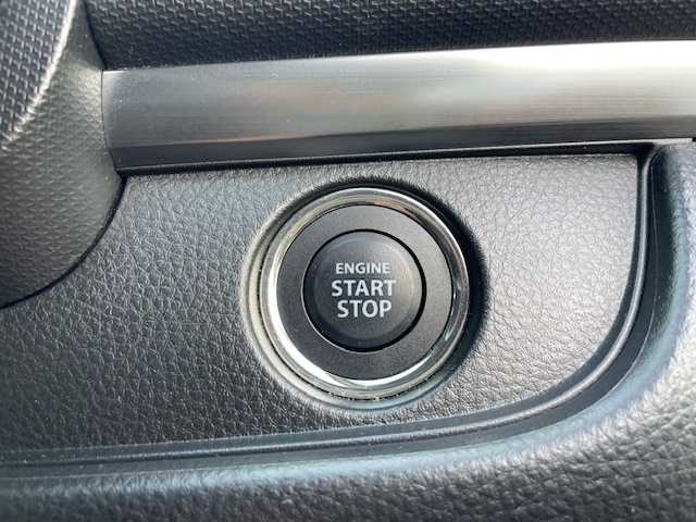 スズキ スイフト スポーツ 青森県 2016(平28)年 5.7万km スーパーブラックパール ワンオーナー/社外ナビ(AVIC-CZ900)/クルーズコントロール/バックカメラ/LEDヘッドライト/ステアリングスイッチ/オートライト/フォグライト/横滑り防止装置/シートカバー/プッシュスタート/新車時保証書/取扱説明書/スペアキー