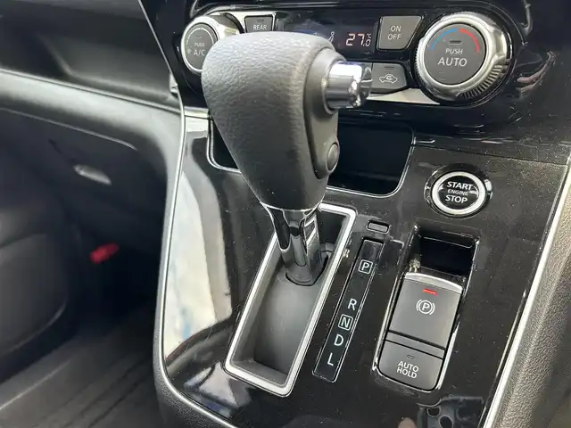 日産 セレナ ハイウェイスター V 福島県 2022(令4)年 2.7万km サンライズオレンジ/ダイヤモンドブラック 純正ナビゲーション/【DVD/SD/HDMI】/アラウンドビューモニター/ドライブレコーダー/ビルトインETC/フリップダウンモニター/プロパイロット/インテリジェントエマージェンシーブレーキ/インテリジェントFCW/インテリジェントBSI/クルーズコントロール/LEDオートライト/LEDフォグランプ/シートバックテーブル/リアドアシェード/社外フロアマット/純正ドアバイザー