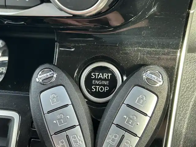 日産 セレナ ハイウェイスター V 福島県 2022(令4)年 2.7万km サンライズオレンジ/ダイヤモンドブラック 純正ナビゲーション/【DVD/SD/HDMI】/アラウンドビューモニター/ドライブレコーダー/ビルトインETC/フリップダウンモニター/プロパイロット/インテリジェントエマージェンシーブレーキ/インテリジェントFCW/インテリジェントBSI/クルーズコントロール/LEDオートライト/LEDフォグランプ/シートバックテーブル/リアドアシェード/社外フロアマット/純正ドアバイザー