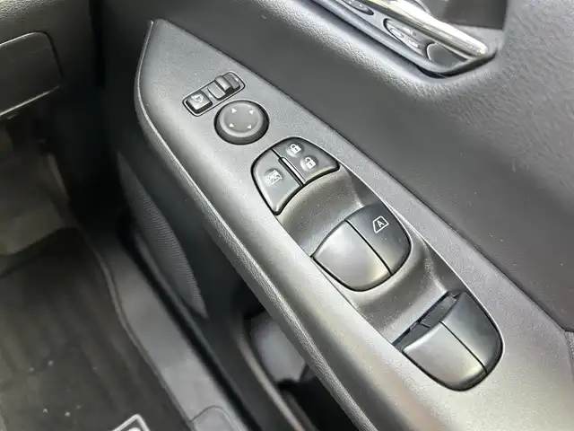 日産 セレナ ハイウェイスター V 福島県 2022(令4)年 2.7万km サンライズオレンジ/ダイヤモンドブラック 純正ナビゲーション/【DVD/SD/HDMI】/アラウンドビューモニター/ドライブレコーダー/ビルトインETC/フリップダウンモニター/プロパイロット/インテリジェントエマージェンシーブレーキ/インテリジェントFCW/インテリジェントBSI/クルーズコントロール/LEDオートライト/LEDフォグランプ/シートバックテーブル/リアドアシェード/社外フロアマット/純正ドアバイザー