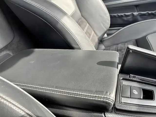 メルセデス・ベンツ ＳＬＣ１８０ スポーツ ファイナルED 京都府 2020(令2)年 2.8万km ポーラホワイト レーダーセーフティパッケージ/・アクティブディスタンスアシストディストロニック/・アクティブブレーキアシスト/・レーンキーピングアシスト/・ブラインドスポットアシスト/純正マルチナビ、地デジ、Bluetooth/ バックカメラ/オートライト/クルーズコントロール/前席シートヒーター/前席パワーシート/運転席メモリーシート/保証書/取扱説明書