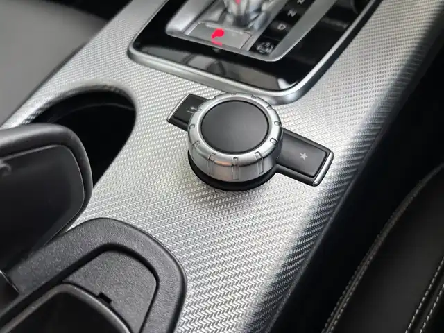 メルセデス・ベンツ ＳＬＣ１８０ スポーツ ファイナルED 京都府 2020(令2)年 2.8万km ポーラホワイト レーダーセーフティパッケージ/・アクティブディスタンスアシストディストロニック/・アクティブブレーキアシスト/・レーンキーピングアシスト/・ブラインドスポットアシスト/純正マルチナビ、地デジ、Bluetooth/ バックカメラ/オートライト/クルーズコントロール/前席シートヒーター/前席パワーシート/運転席メモリーシート/保証書/取扱説明書